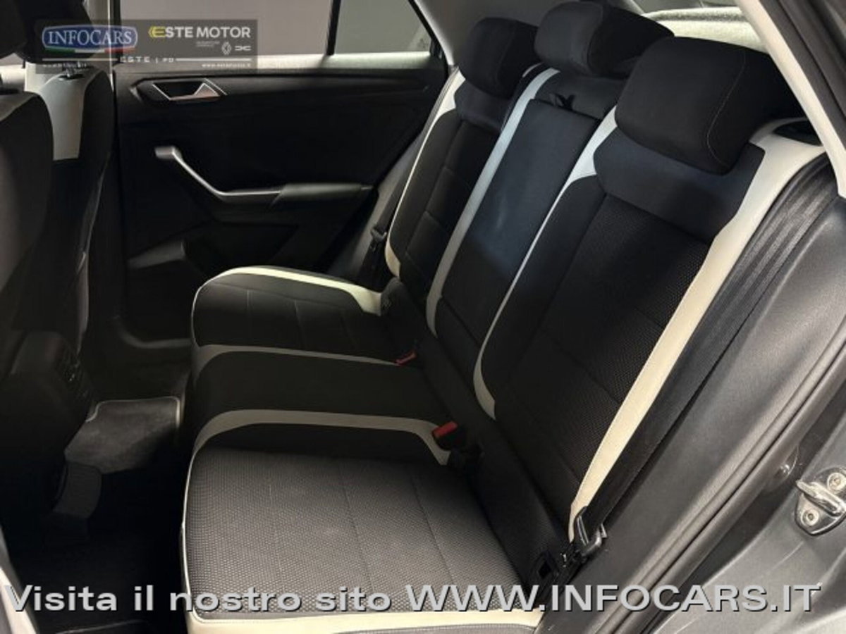 Volkswagen T-Roc 1.6 TDI SCR Style BlueMotion Technology (7)
