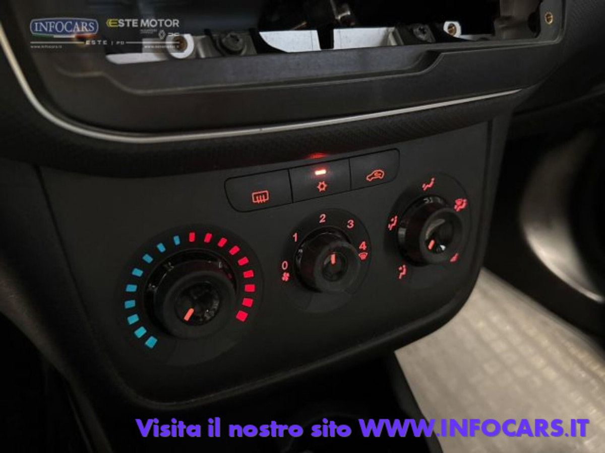 Fiat Punto 1.3 MJT II S&S 95 CV 5 porte Street (13)