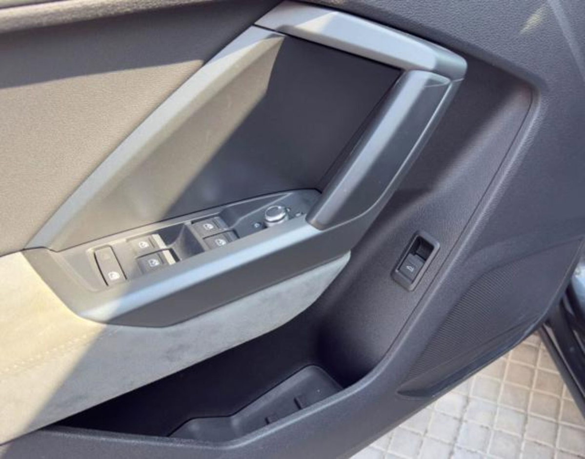 Audi Q3 Sportback 35 TDI quattro S tronic S line edition (20)