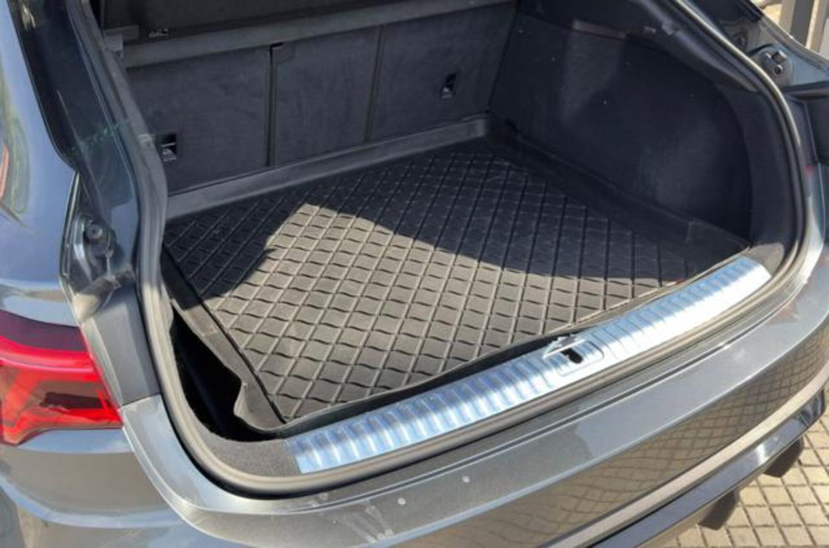 Audi Q3 Sportback 35 TDI quattro S tronic S line edition (7)
