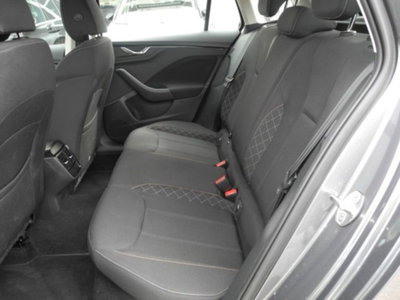 Skoda Kamiq 1.0 TSI 110 CV DSG Ambition (13)