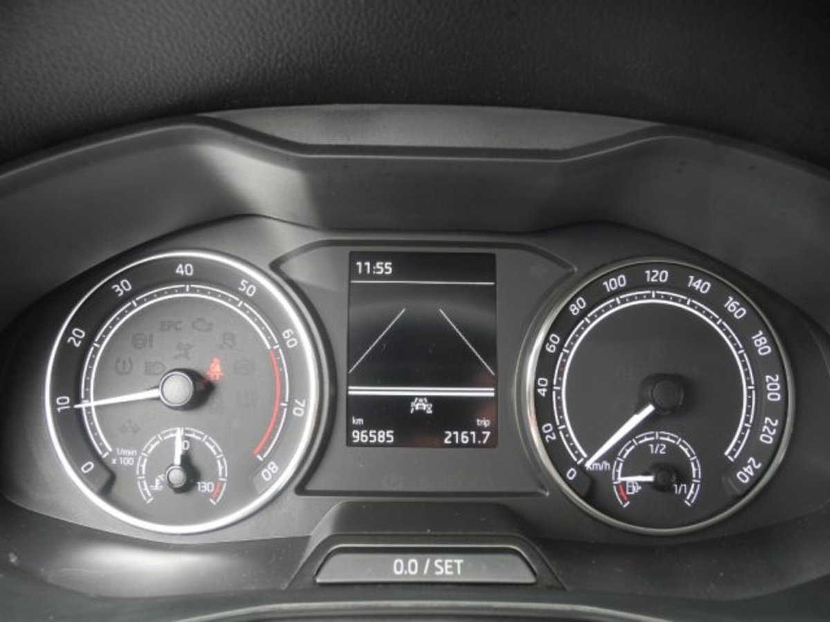 Skoda Kamiq 1.0 TSI 110 CV DSG Ambition (19)
