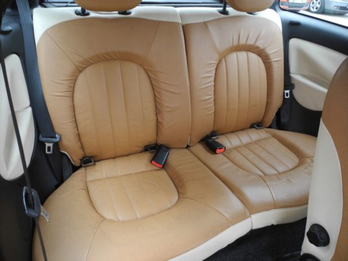 Lancia Ypsilon Multijet 16V Platino (12)