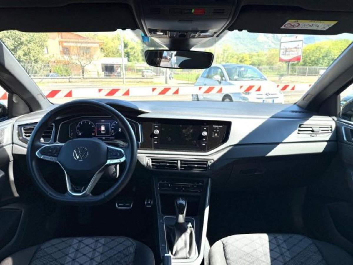 Volkswagen Taigo 1.0 TSI 110 CV DSG R-Line (9)