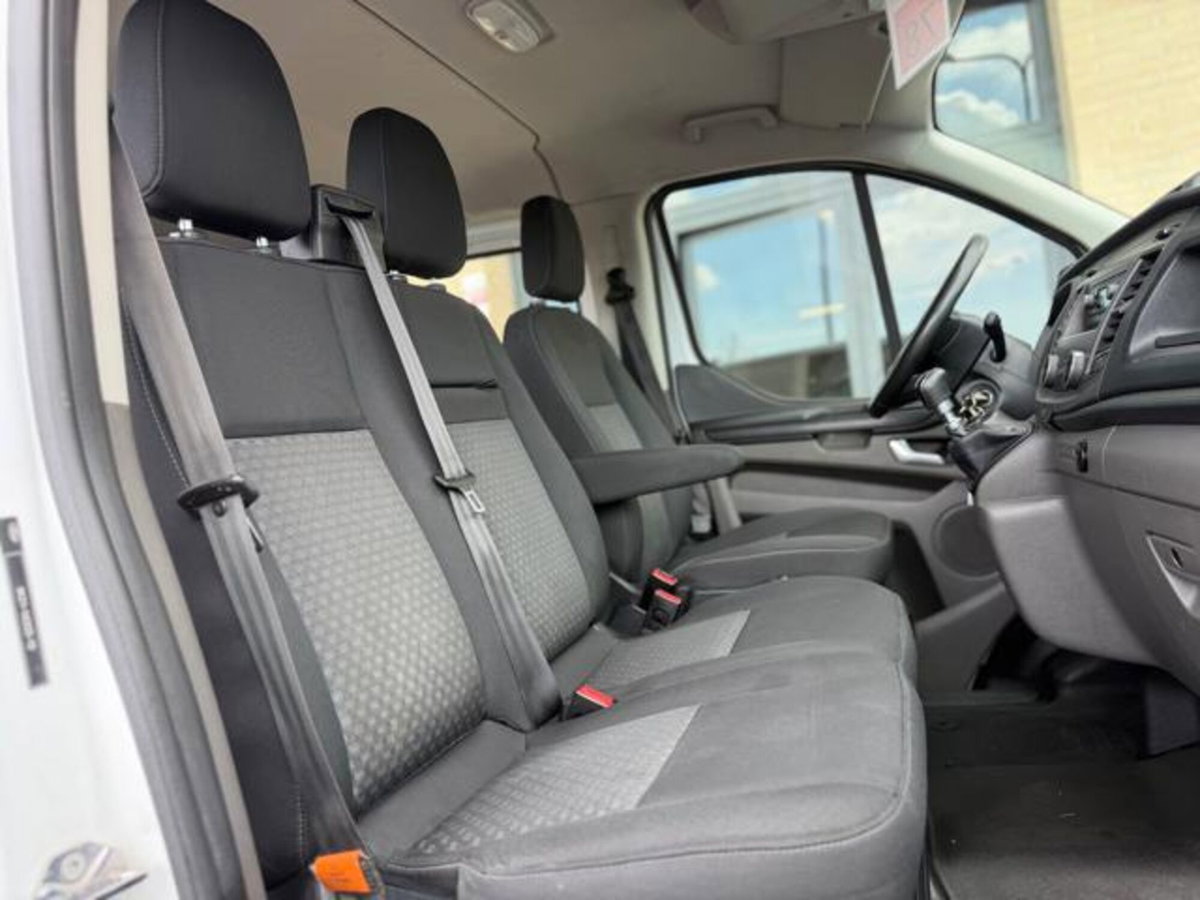 Ford Transit Custom Furgone 300 2.0 EcoBlue Hybrid 130 PL-DC Furg.Titan. (10)