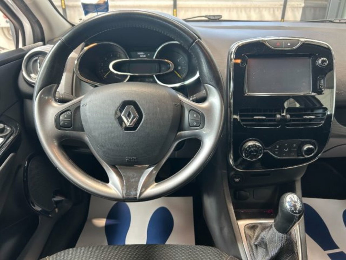 Renault Clio 1.5 dCi 8V 75CV 5 porte Live (14)