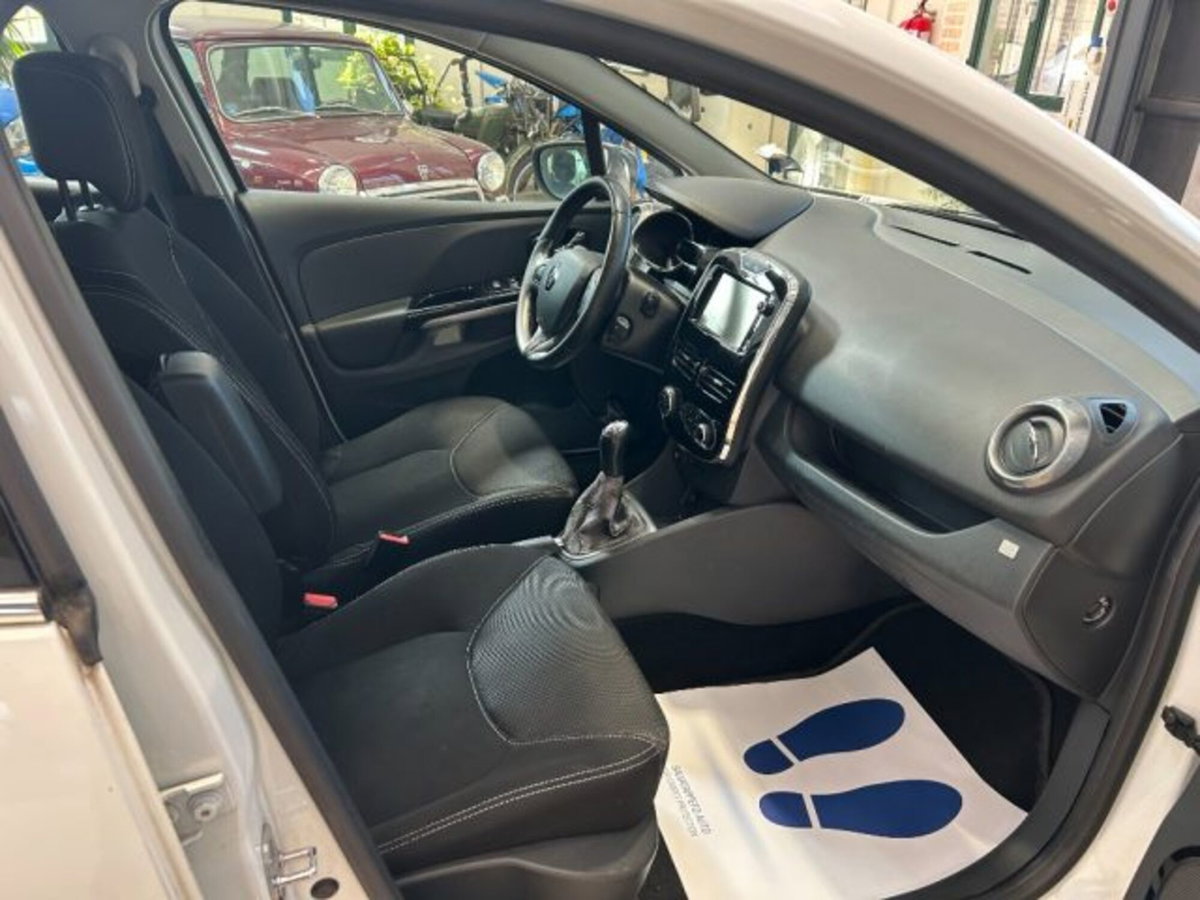 Renault Clio 1.5 dCi 8V 75CV 5 porte Live (8)