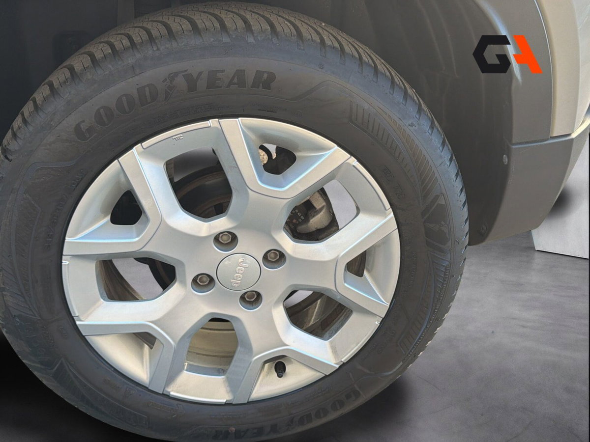 Jeep Avenger 1.2 turbo Altitude fwd 100cv (18)