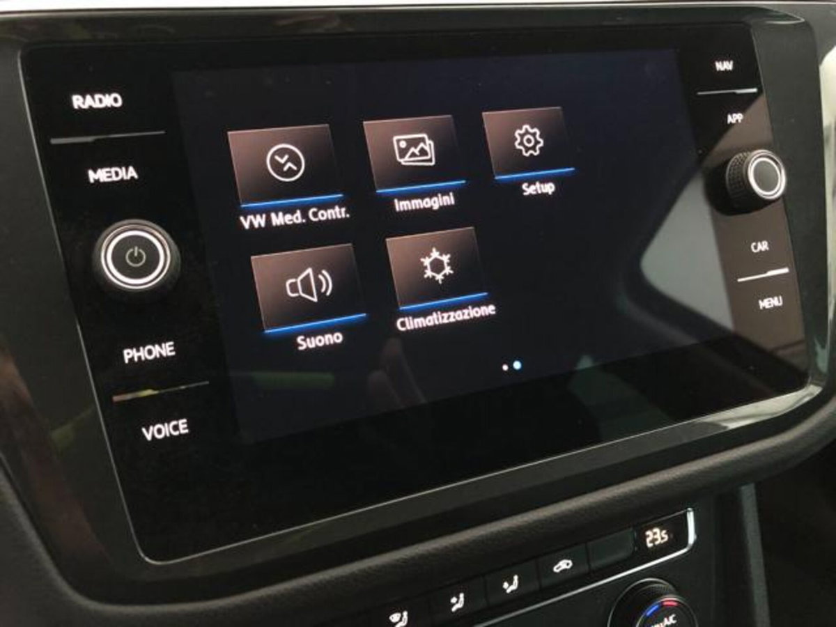 Volkswagen Tiguan 2.0 TDI 150 CV SCR DSG 4MOTION Elegance (13)