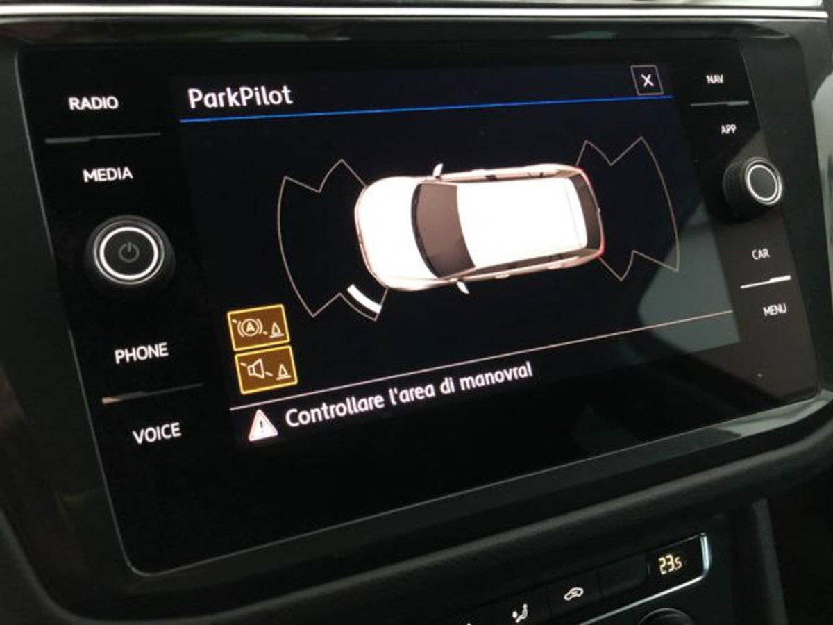 Volkswagen Tiguan 2.0 TDI 150 CV SCR DSG 4MOTION Elegance (14)