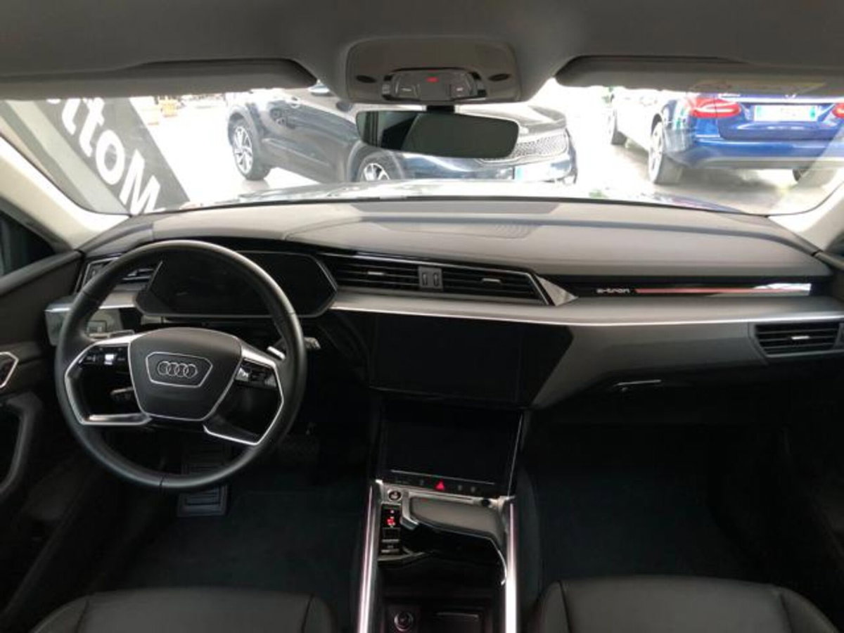 Audi SQ6 e-tron quattro 517cv (7)