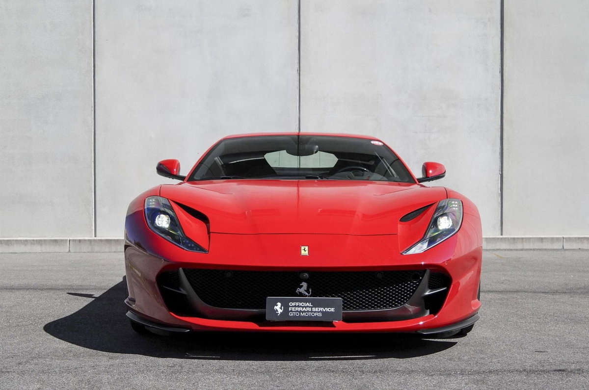Ferrari 812 Coupé 812 Superfast (2)