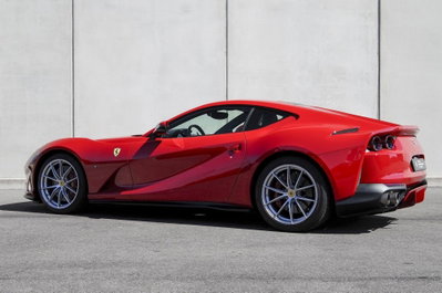 Ferrari 812 Coupé 812 Superfast (4)
