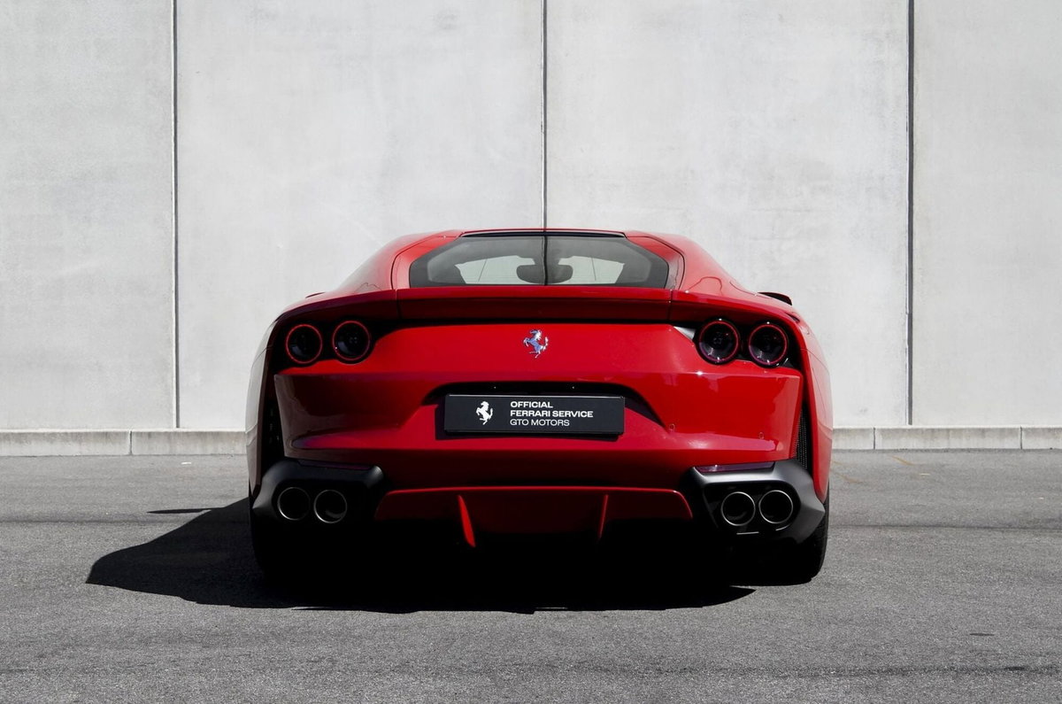 Ferrari 812 Coupé 812 Superfast (5)