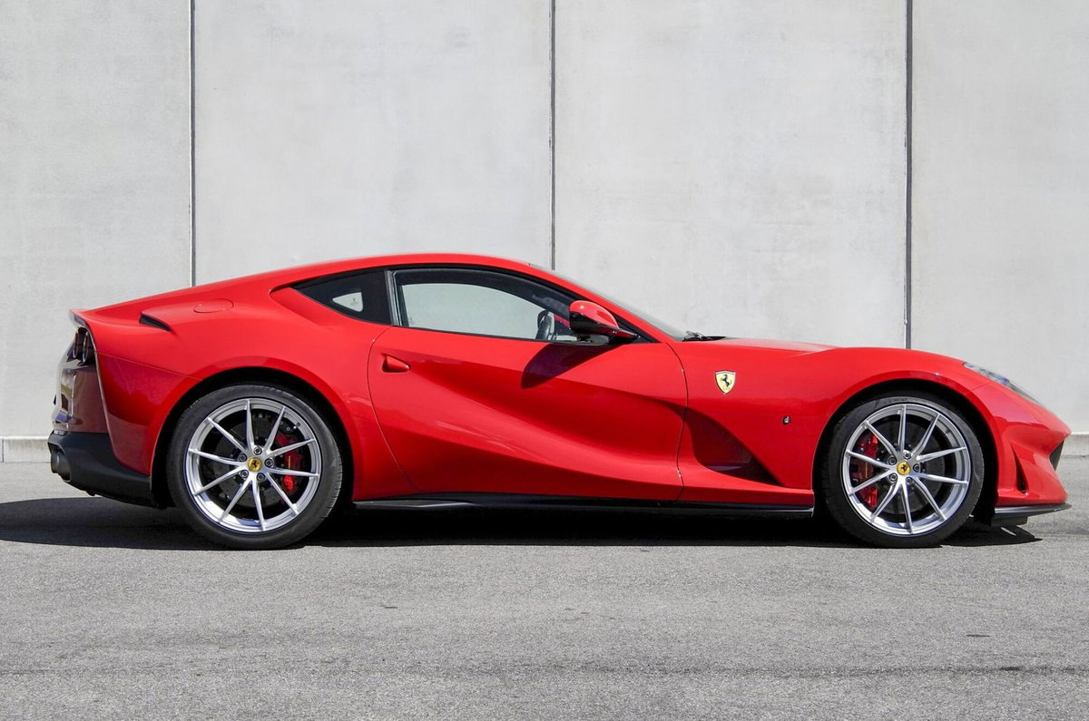 Ferrari 812 Coupé 812 Superfast (6)