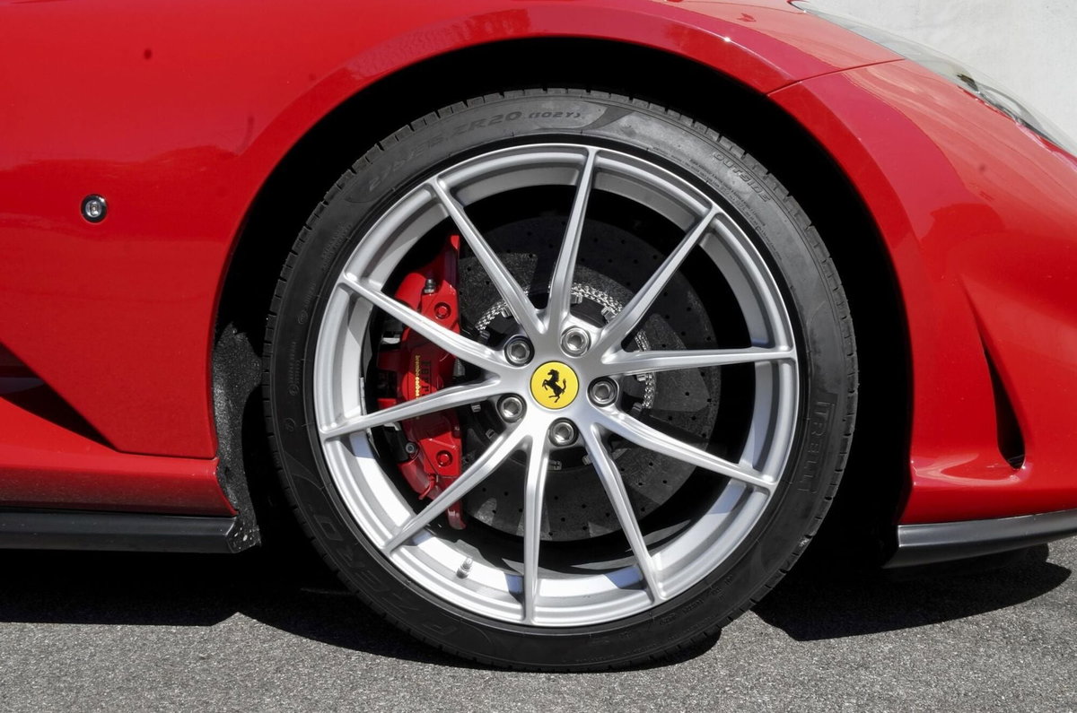 Ferrari 812 Coupé 812 Superfast (7)