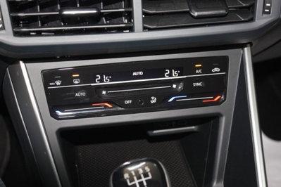 Volkswagen Polo 1.0 Life 80cv (15)