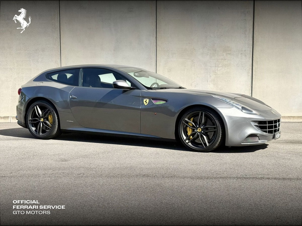Ferrari FF Coupé FF DCT
