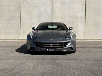 Ferrari FF Coupé FF DCT (2)