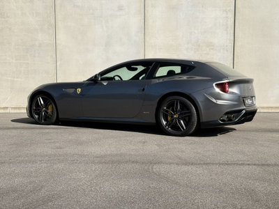 Ferrari FF Coupé FF DCT (4)
