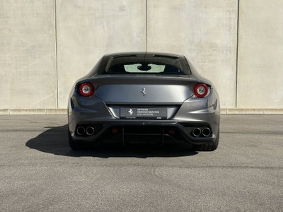 Ferrari FF Coupé FF DCT (5)