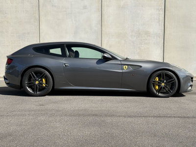 Ferrari FF Coupé FF DCT (6)