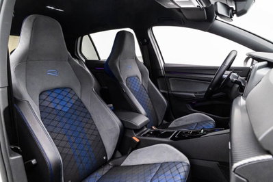 Volkswagen Golf 2.0 TSI R DSG 4Motion (11)