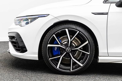 Volkswagen Golf 2.0 TSI R DSG 4Motion (6)