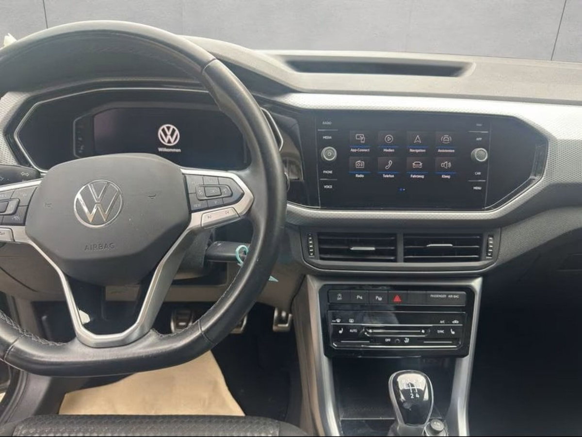 Volkswagen T-Cross 1.0 tsi Life 95cv (6)