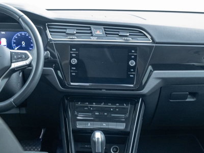 Volkswagen Touran 16V FSI Highline (12)
