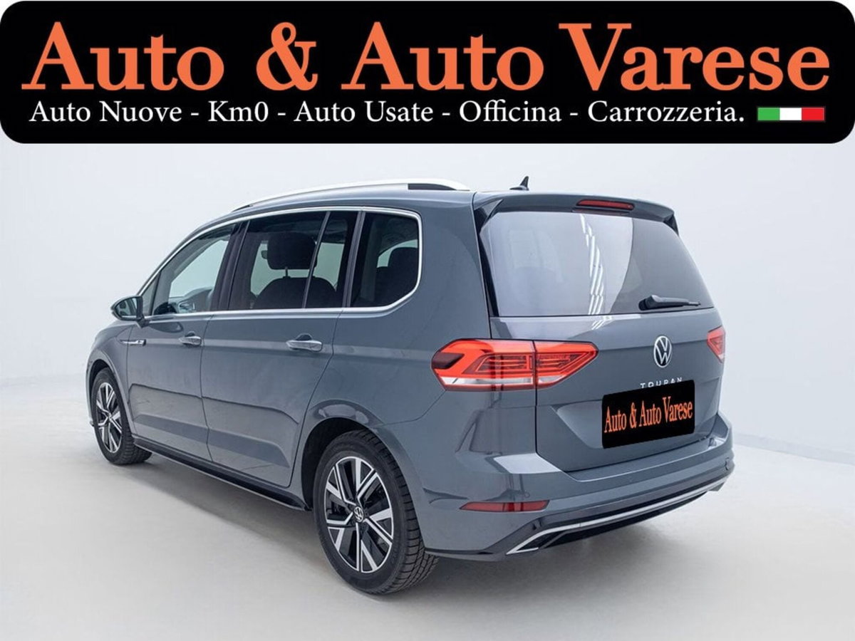 Volkswagen Touran 16V FSI Highline (2)