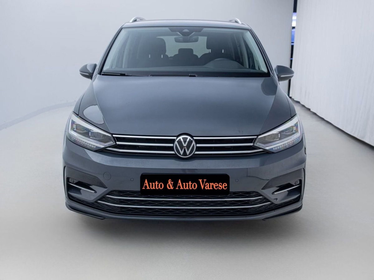 Volkswagen Touran 16V FSI Highline (3)