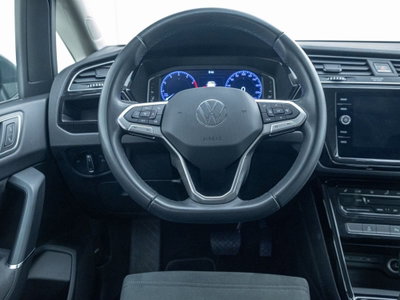 Volkswagen Touran 16V FSI Highline (6)
