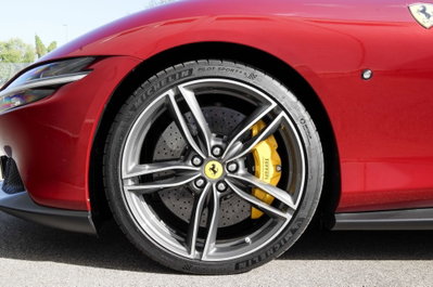 Ferrari Roma Spider 3.9 F1 dct (7)