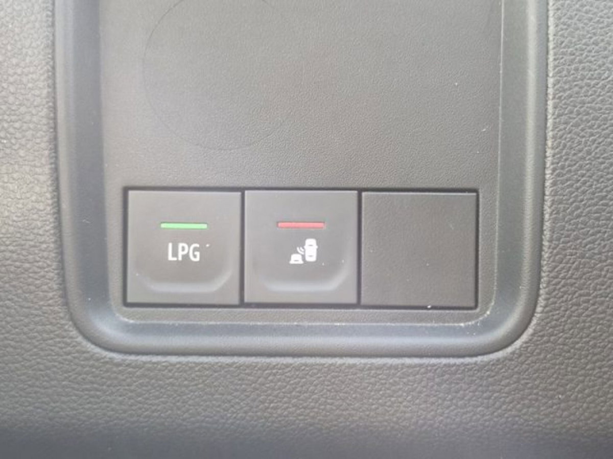 Dacia Duster 1.0 TCe GPL 4x2 Journey (8)