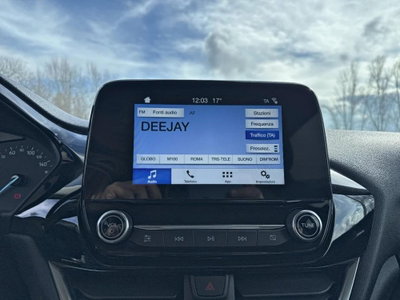 Ford Fiesta 1.1 85 CV 5 porte Titanium (11)