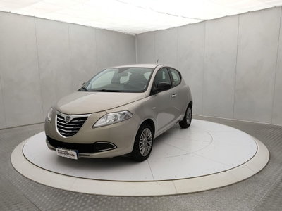 Lancia Ypsilon 1.2 69 CV 5 porte Platinum (3)