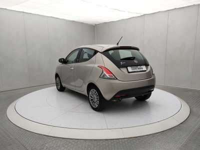 Lancia Ypsilon 1.2 69 CV 5 porte Platinum (6)