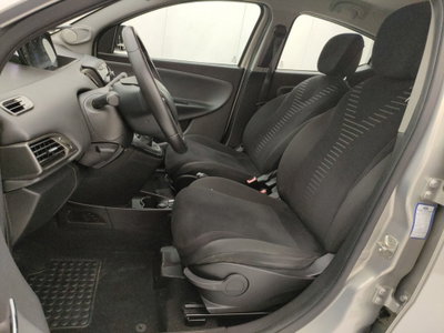 Lancia Ypsilon 1.2 69 CV 5 porte Platinum (7)
