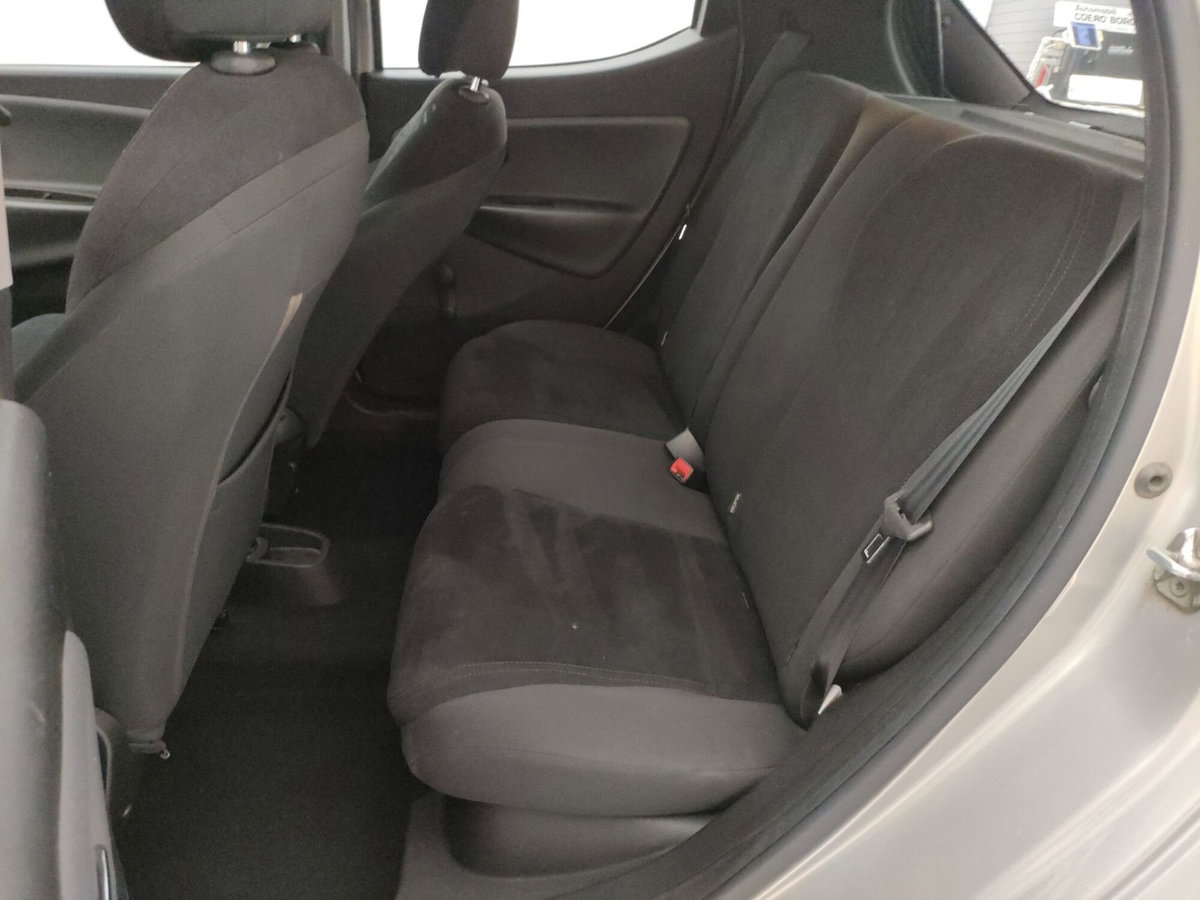 Lancia Ypsilon 1.2 69 CV 5 porte Platinum (8)