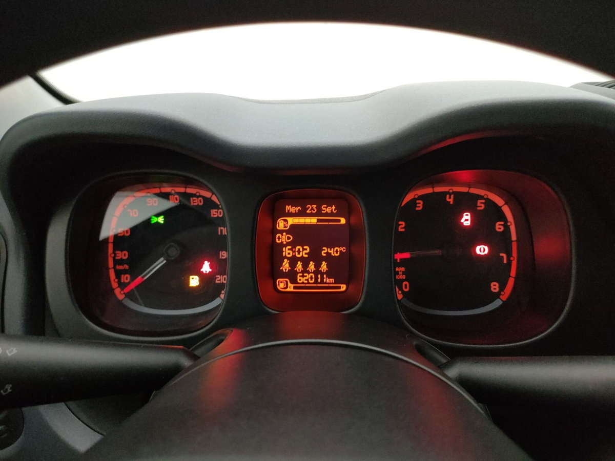 Fiat Panda 1.0 firefly hybrid s&s 70cv 5p.ti (14)
