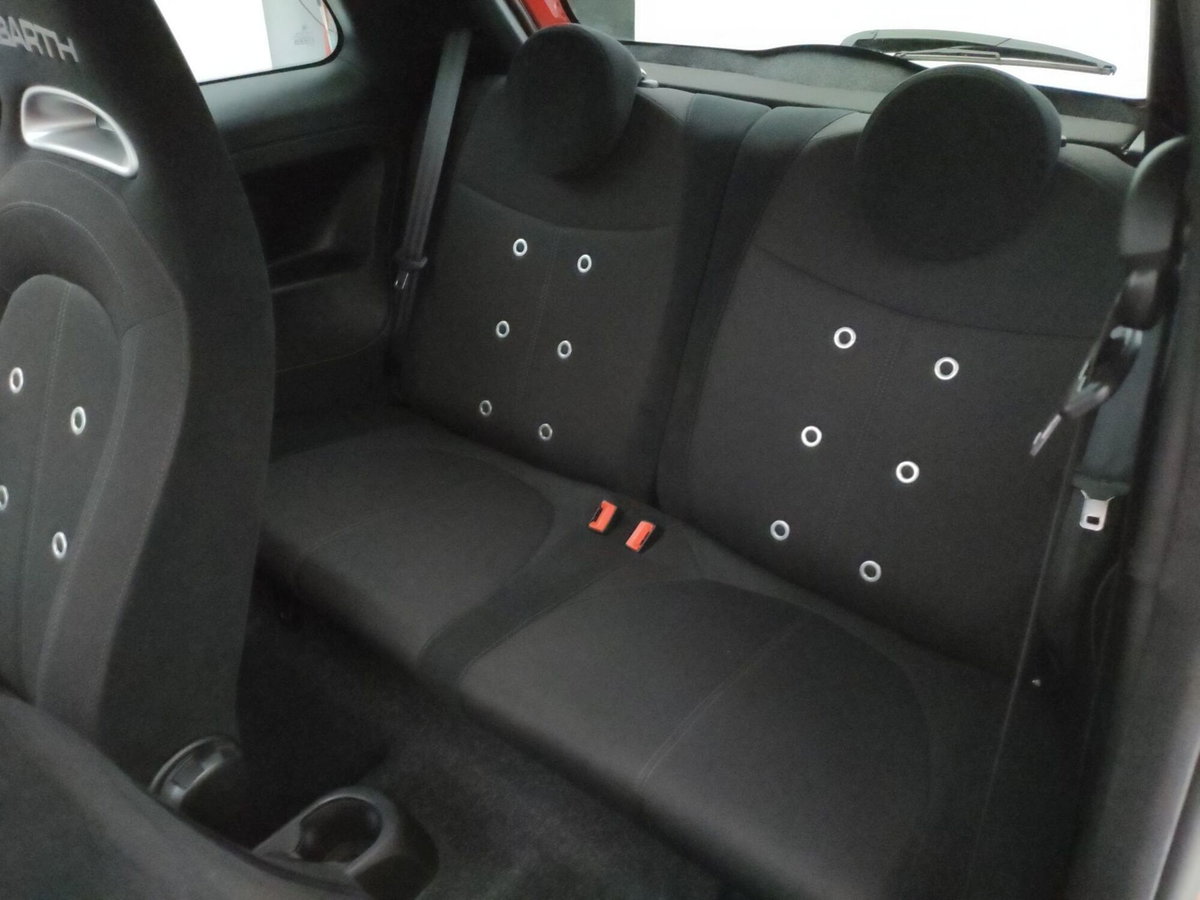 Abarth 500 1.4 Turbo T-Jet (8)