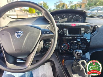 Lancia Ypsilon 1.0 FireFly 5 porte S&S Hybrid Ecochic Gold (11)