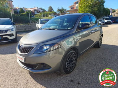 Lancia Ypsilon 1.0 FireFly 5 porte S&S Hybrid Ecochic Gold (2)