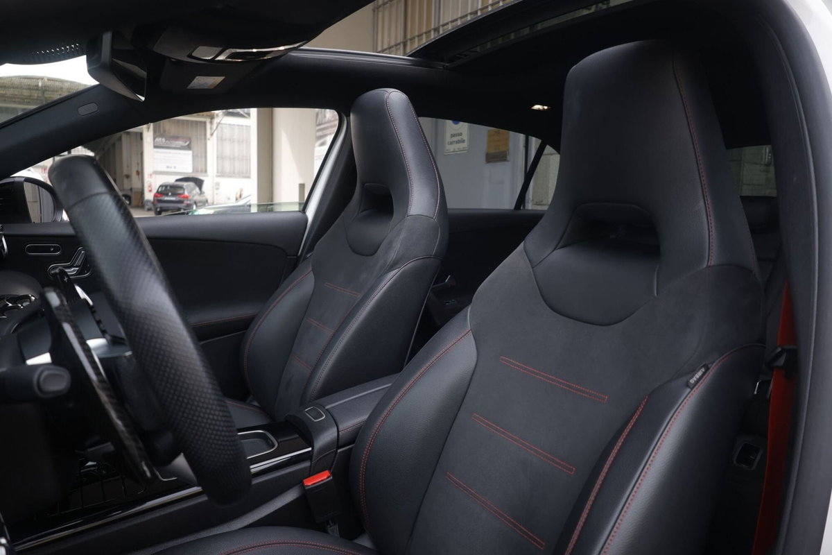 Mercedes-Benz Classe A 35 AMG 4Matic (17)