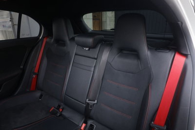 Mercedes-Benz Classe A 35 AMG 4Matic (3)