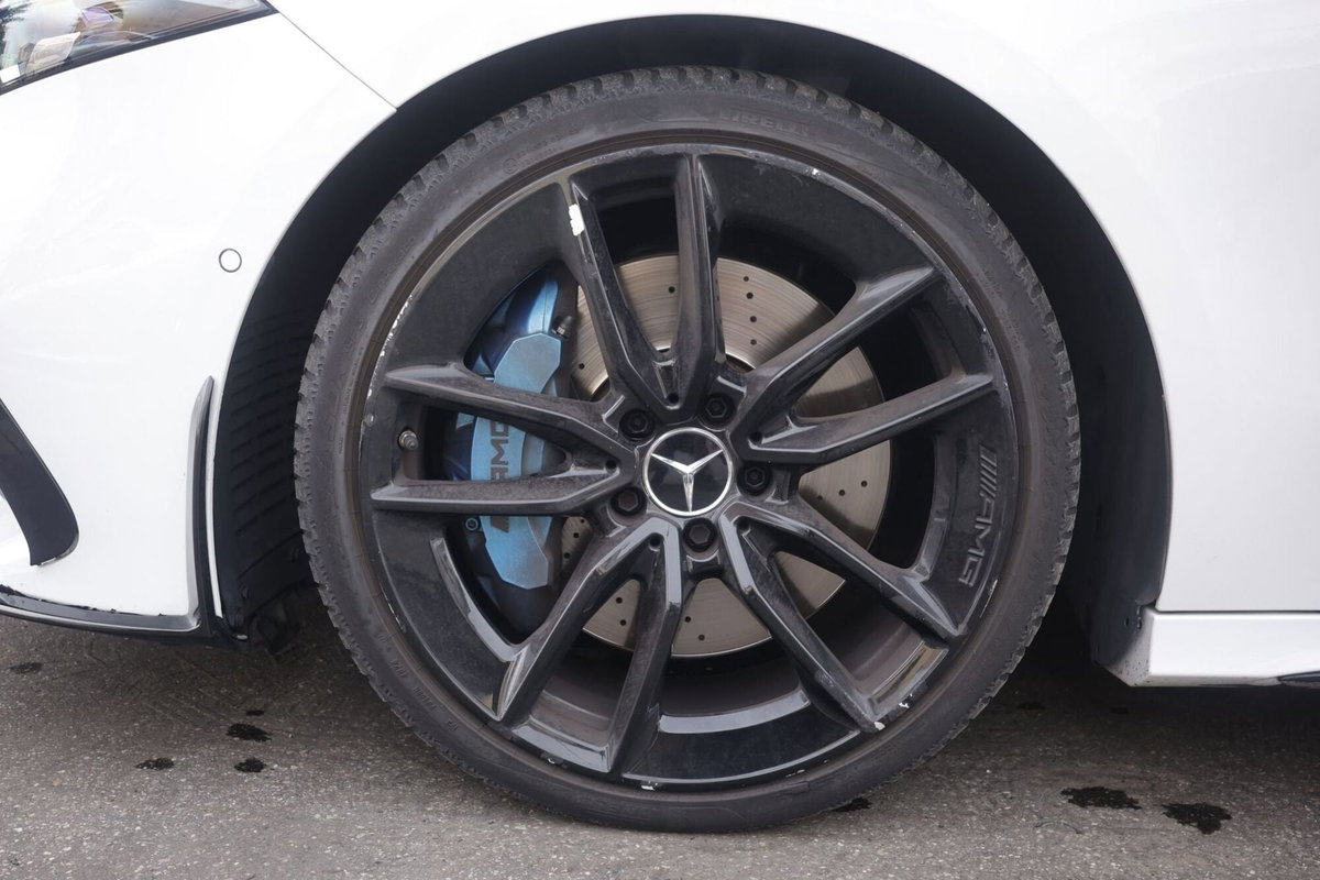 Mercedes-Benz Classe A 35 AMG 4Matic (5)