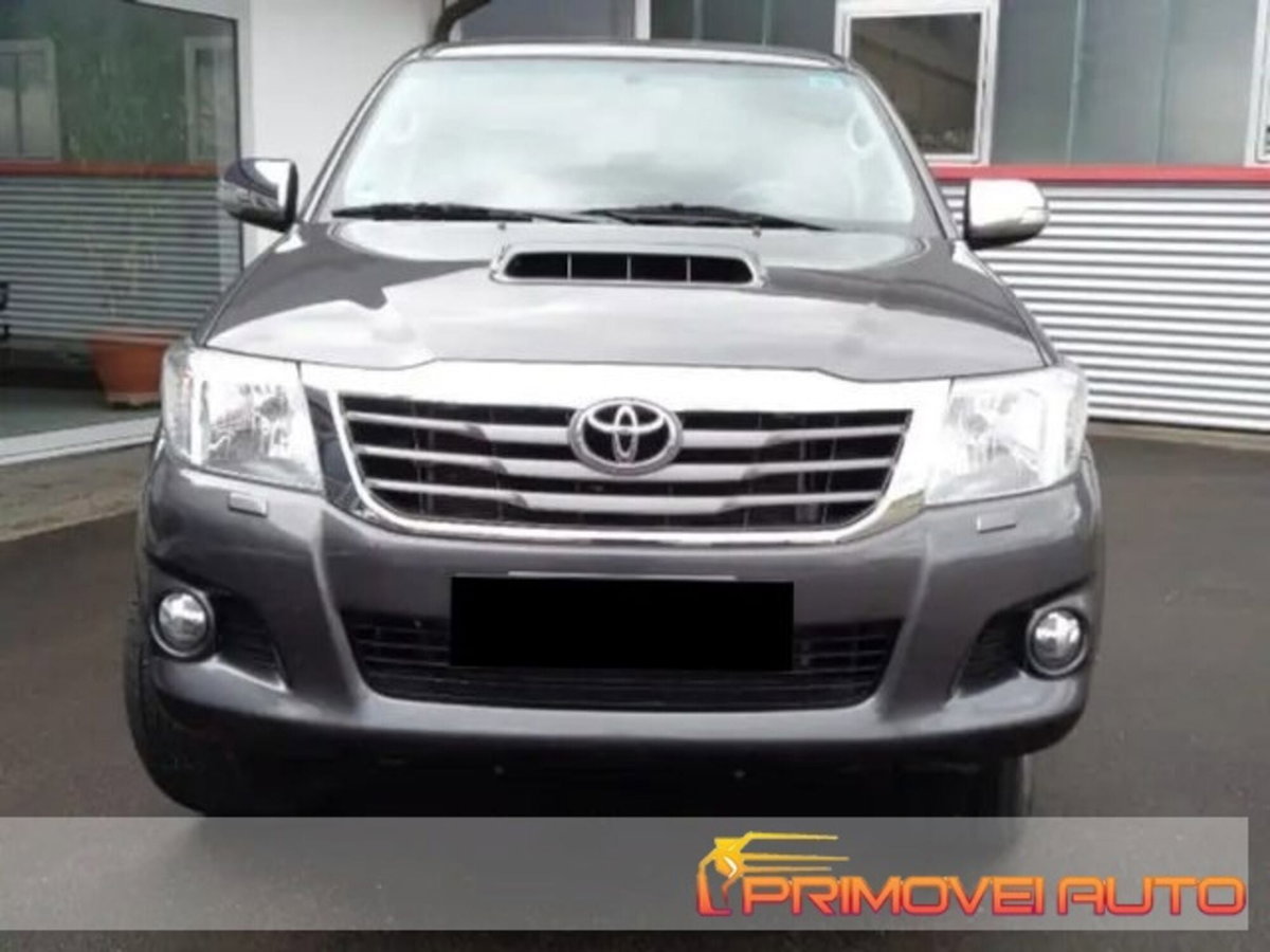 Toyota Hilux 3.0 D-4D 4WD 4p. DC Stylex (5)