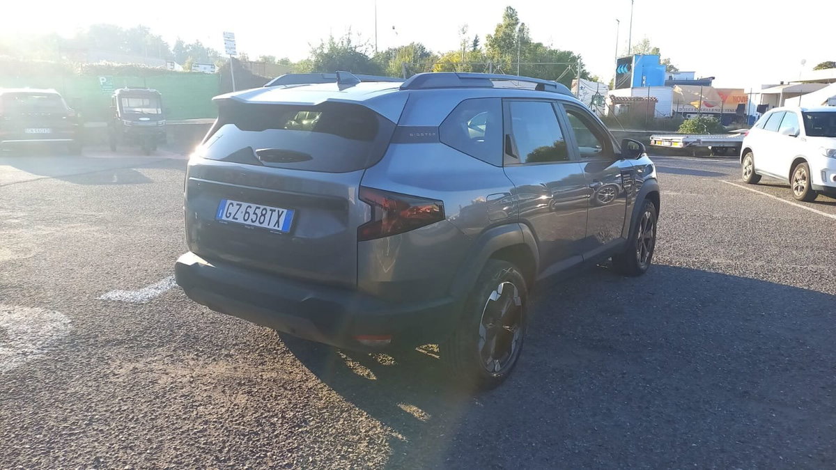 Dacia Bigster 1.2 mild hybrid-G Extreme 140cv (3)