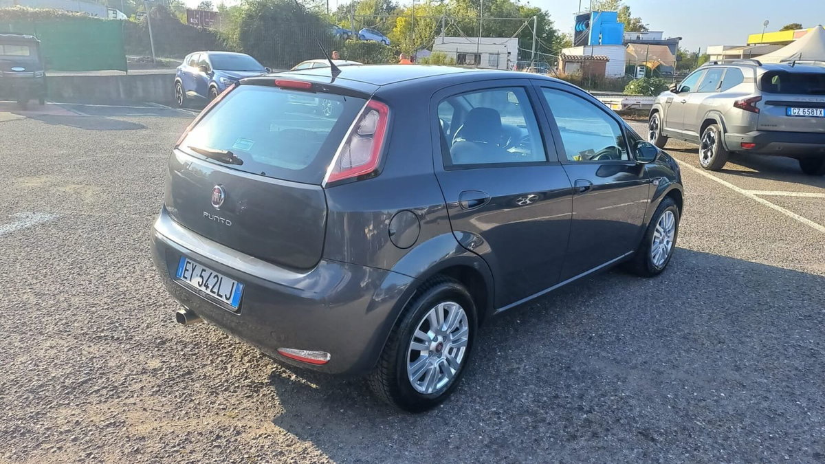 Fiat Punto 1.2 8V 5 porte Street (3)